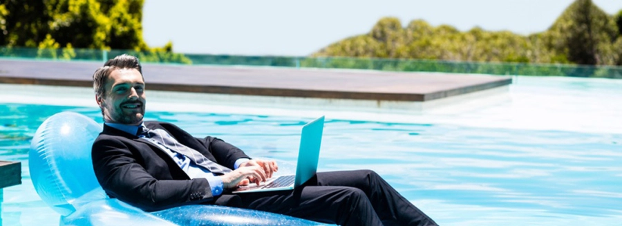 Garder contact avec le travail pendant ses vacances ?